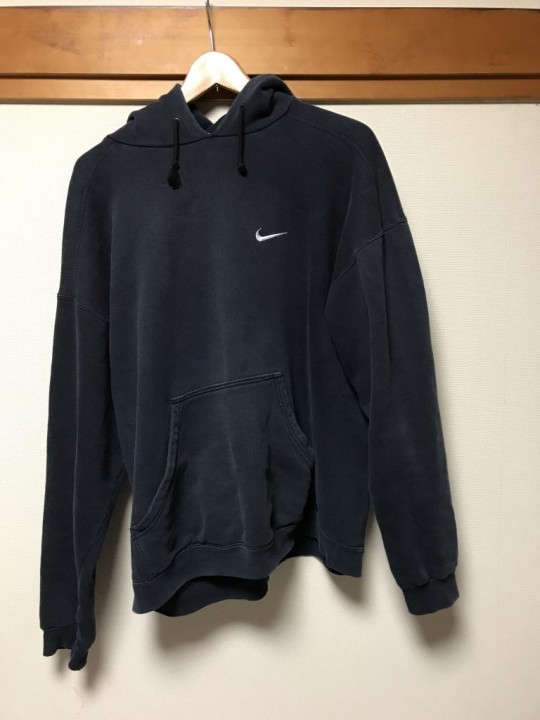NIKEの古着のパーカー