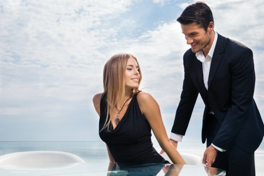 https://www.shutterstock.com/ja/image-photo/gentleman-helping-his-girlfriend-restaurant-311498822