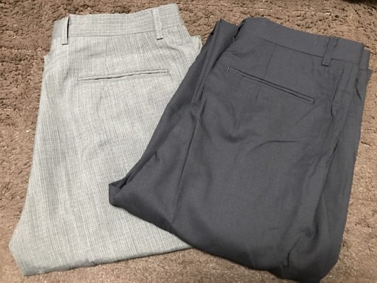 スティックアウトのワイドパンツ